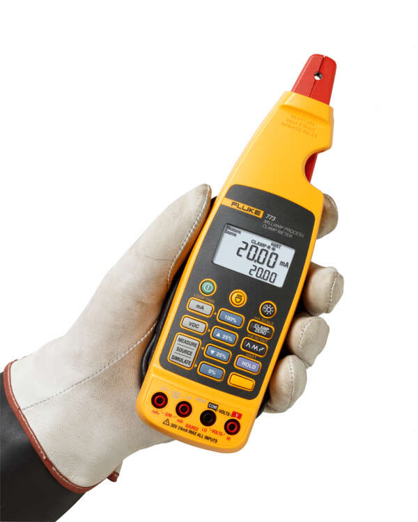 Fluke 773 - калибратор-мультиметр с клещами для измерения малых токов