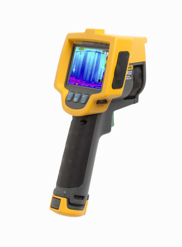 Fluke TiR32 - тепловизор